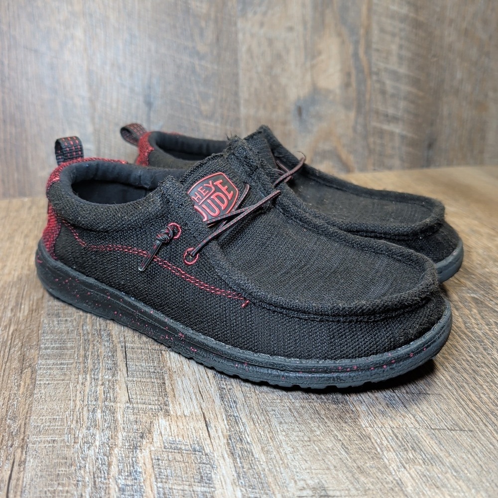Hey Dude Wally Youth Flow Santiago Black Kids Size 6 Womens Size 7 Casual Slipon